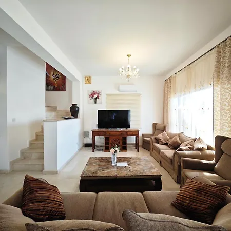 Villa Sunresidence *